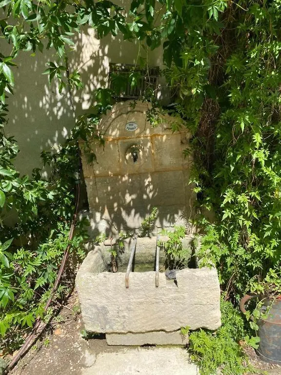 Appartement Les Acacias - Campagne Avec Piscine Commune Eyragues Apartment