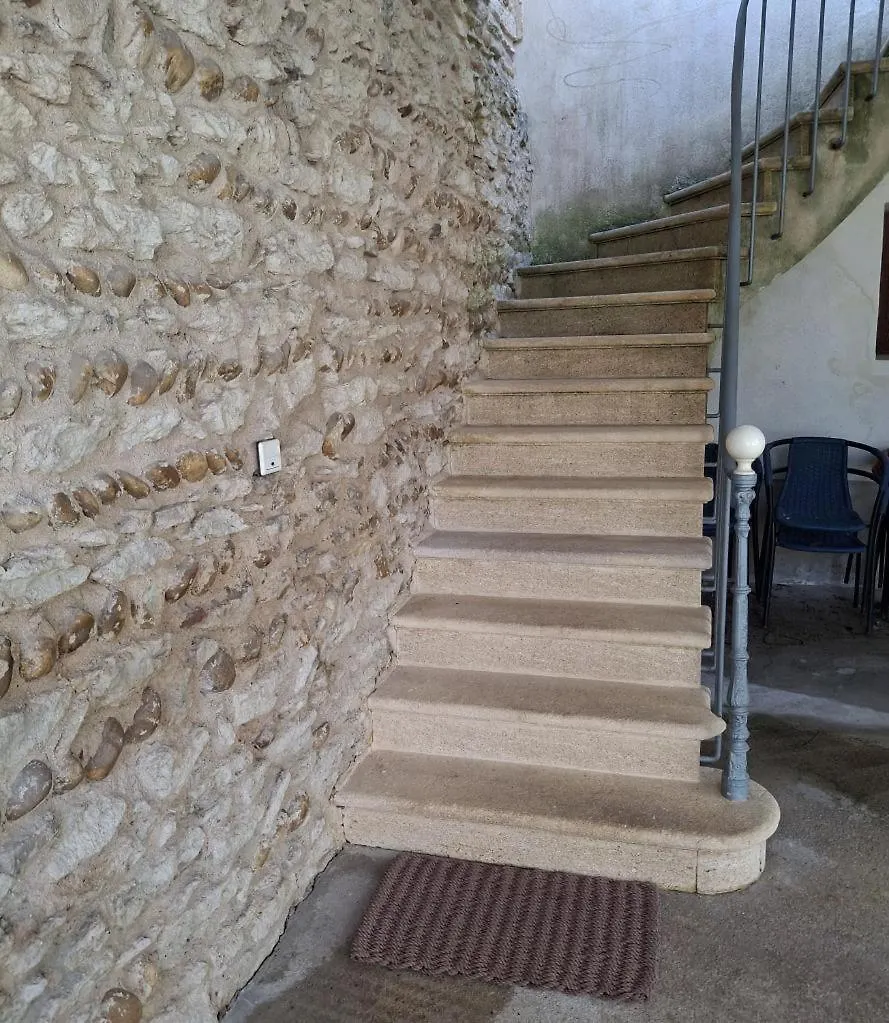 Apartment Appartement Les Acacias - Campagne Avec Piscine Commune Eyragues France